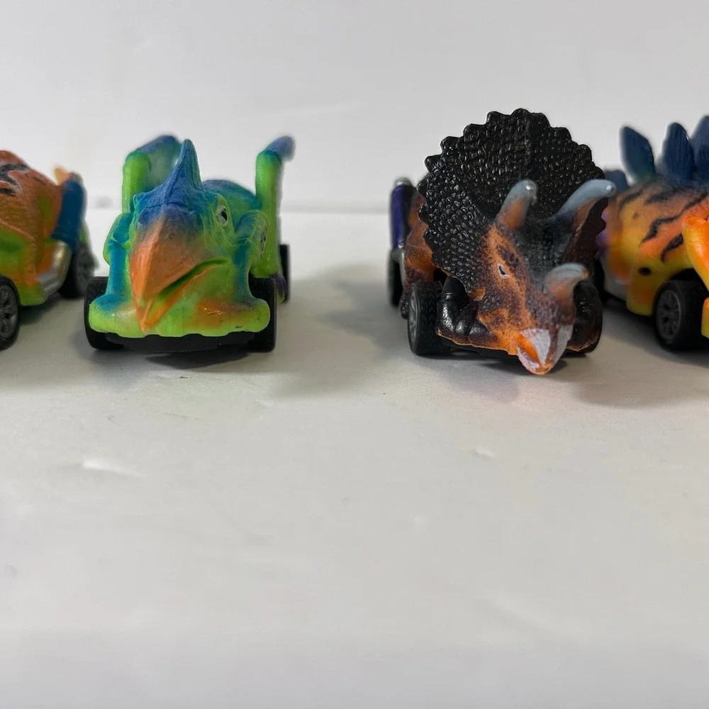 Dinosaur Pull Back Toy Cars Set of 5 Prehistoric Monster Truck Racing Vehicles